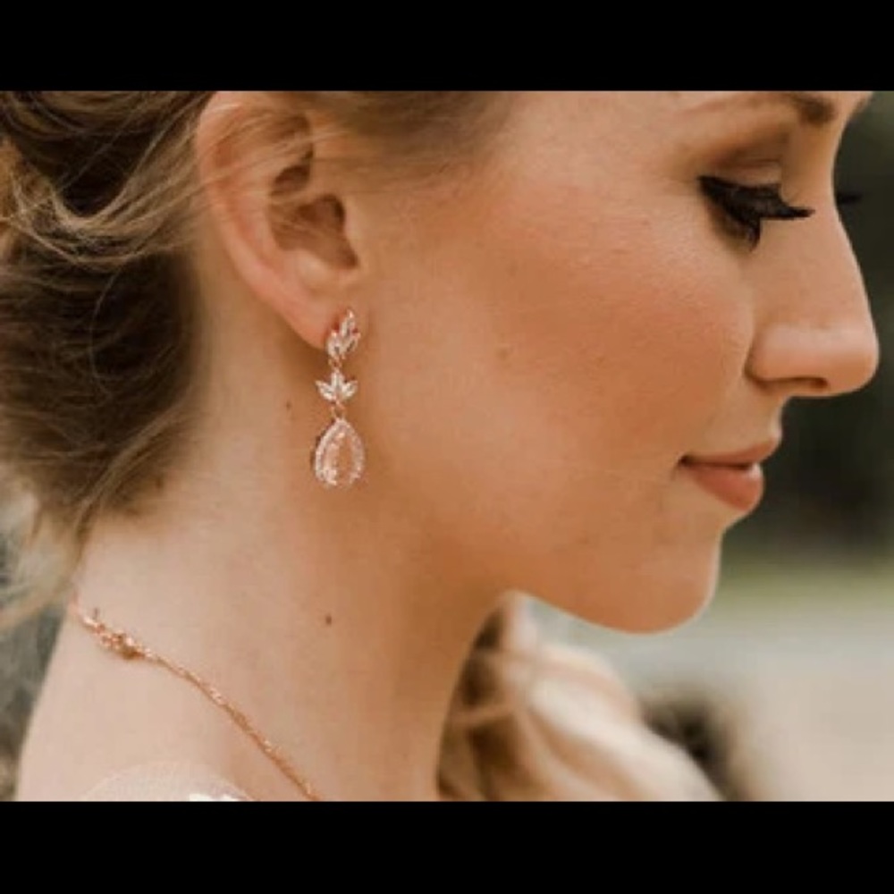 Bridal earrings